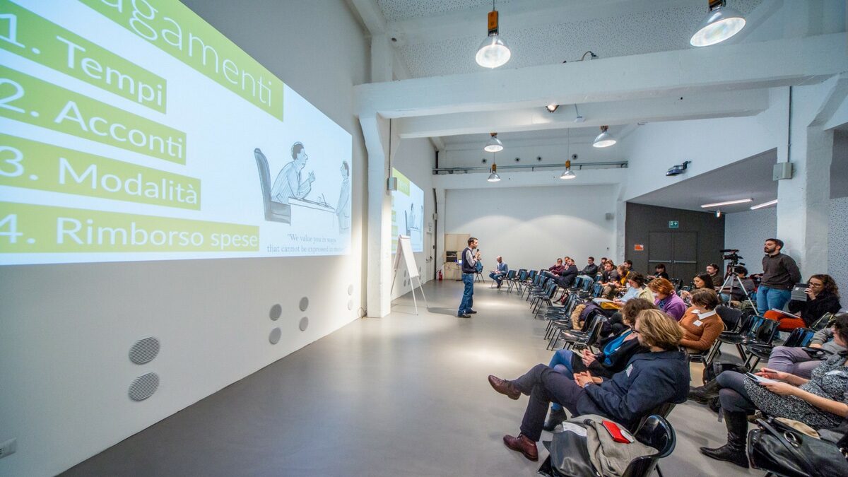 Toolbox coworking keynote room image 02